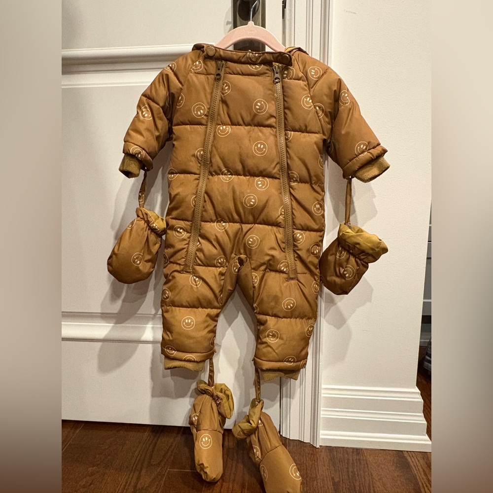 Rylee + Cru snowsuit - size 6-12m